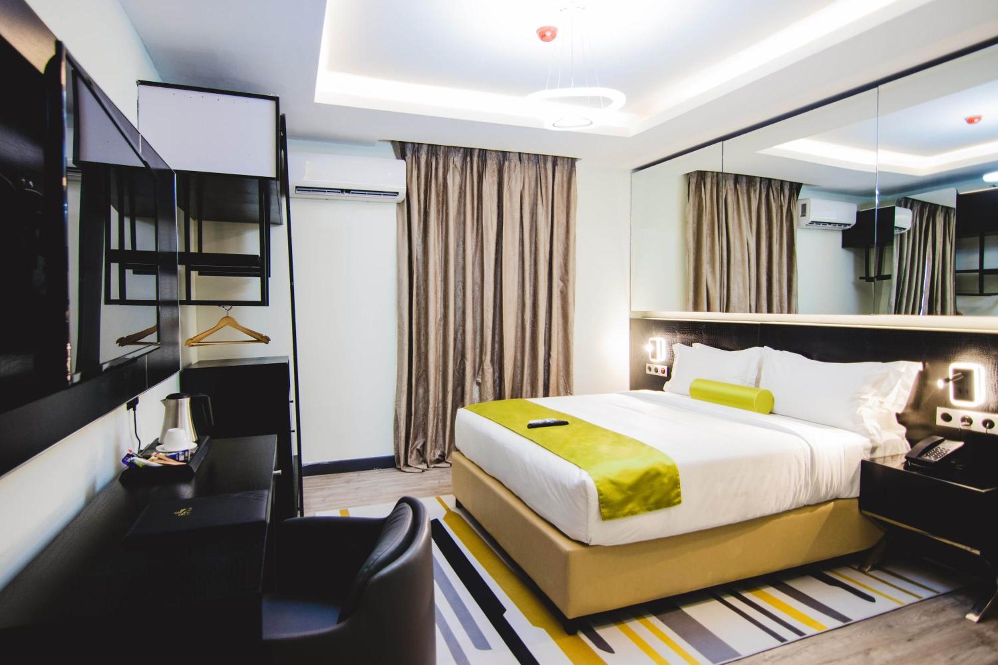 Estrella Boutique Hotel Абуджа Екстериор снимка