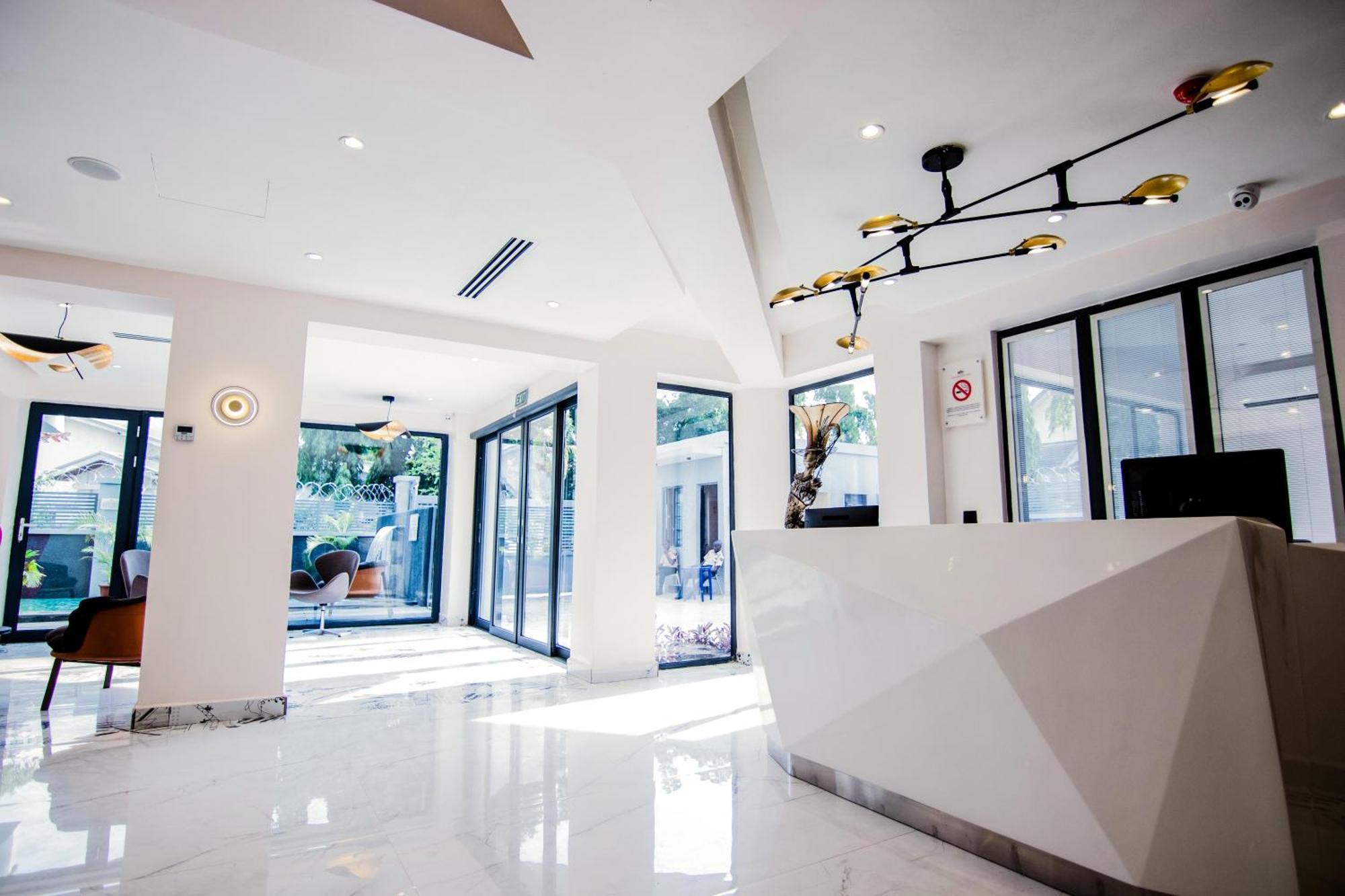 Estrella Boutique Hotel Абуджа Екстериор снимка